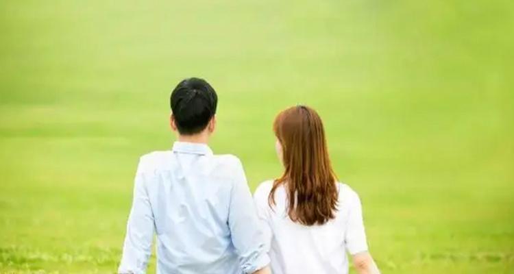 挽回分手后的感情（15个实用方法帮你重新拥有爱情）