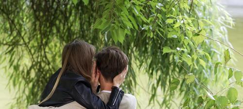 女人挽回感情的绝招（如何化解恋爱危机，让你的爱情更美满）-第3张图片-恋语空间