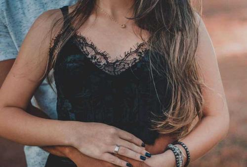 当男人有了婚外情，妻子还能不能被爱？（探究婚姻中出轨对感情的影响，了解如何重塑关系）