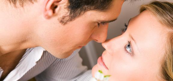 如何挽回前男友？（以分手后挽回男友绝招为例，教你如何成功挽回前男友！）-第1张图片-恋语空间