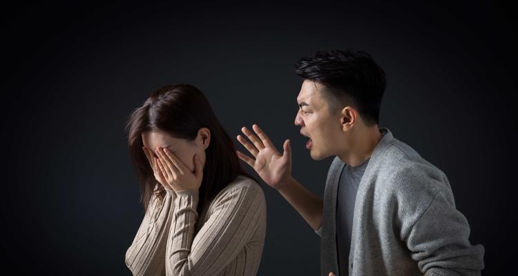 男人外遇离婚后的心理变化（从痛苦到解脱，男人外遇离婚后的复杂情感）