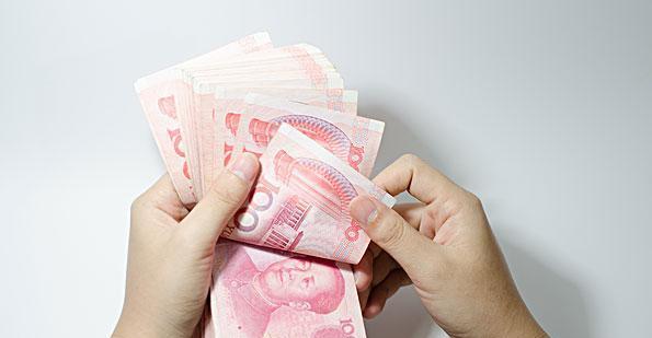 如何应对婚姻中出现的第三者？（正确处理婚姻中的第三者关系，维护婚姻和谐）