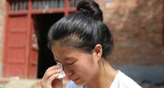 面对爸爸出轨，女儿该如何劝说？（以理服人，用爱化解危机，）-第1张图片-恋语空间
