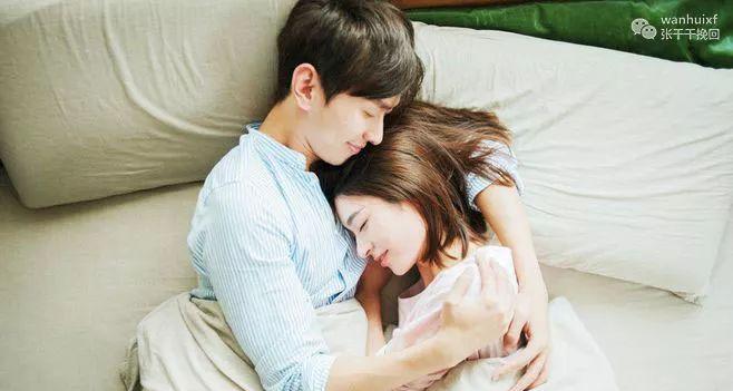 男友说他累了分手，该怎么挽回？（掌握4招，让他重新爱上你）