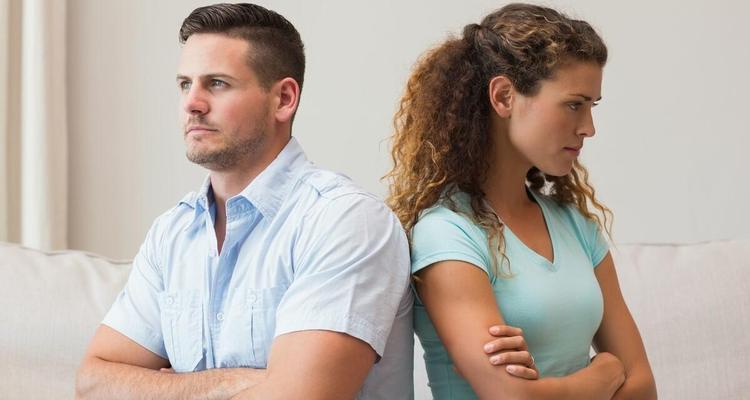 婚姻危机中的心理困惑（以婚外情不想结束怎么办？）-第1张图片-恋语空间