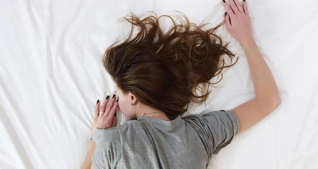 揭秘女友心理，快速挽回女友的5个弱点（诱惑、依赖、甜言蜜语、有趣的生活、浪漫的情感）-第2张图片-恋语空间