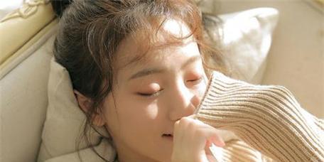 女生为什么会一直吊着你？（分析女生心理，了解吊着男生的原因和意图）-第3张图片-恋语空间