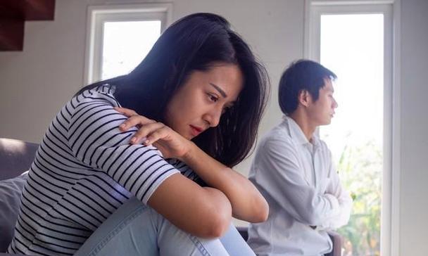 如何应对害怕老公有外遇的情况？（掌握正确的处理方式，维护家庭和谐）