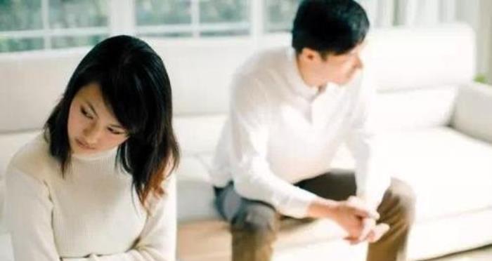 跟男友吵架闹分手，如何挽回关系？（成功挽回爱情的15个实用技巧）-第1张图片-恋语空间