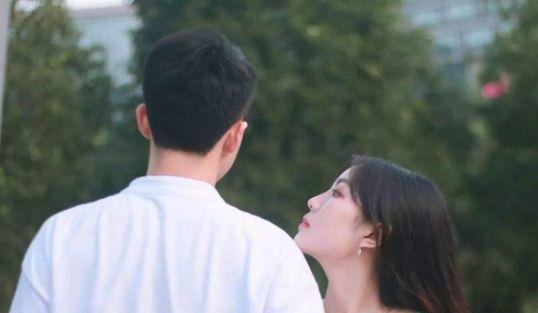 男生如何表现出对女生的在乎？（从细节处看出男生的真心）