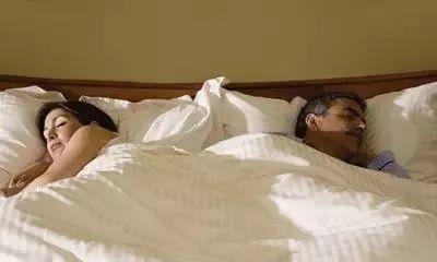 男人为何喜欢在外找第三者（探究男人外遇行为的心理学原因，以及如何预防与应对）