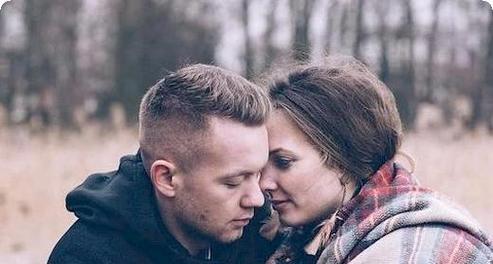 老婆出轨后如何让她回心转意？（掌握关键方法，拯救婚姻大计！）-第3张图片-恋语空间