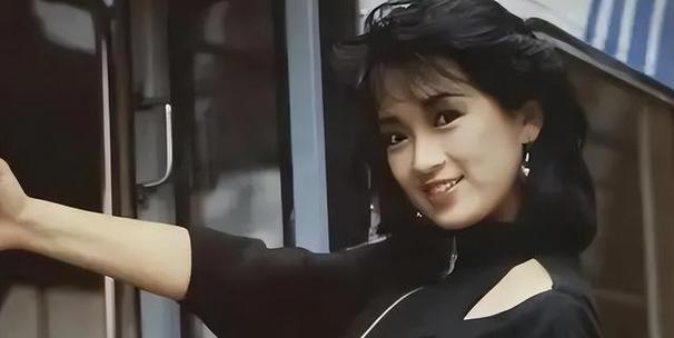 老婆出轨，如何回心转意？（探寻老婆出轨后回心转意的表现，唤醒爱情的火焰）-第3张图片-恋语空间