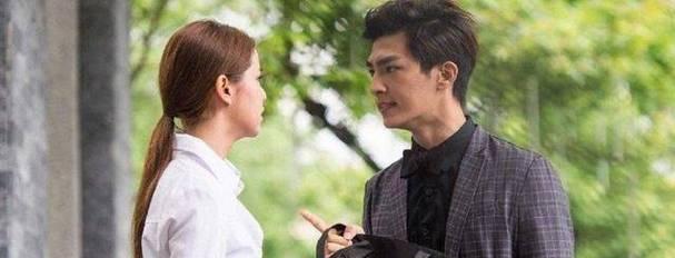 你是否能感受到他爱你？——婚外恋男人的表现（探究男人内心情感，揭秘婚外恋的秘密）