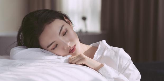 女人出轨的征兆，别被带绿帽子了！（如何识别女人出轨的征兆？）-第1张图片-恋语空间