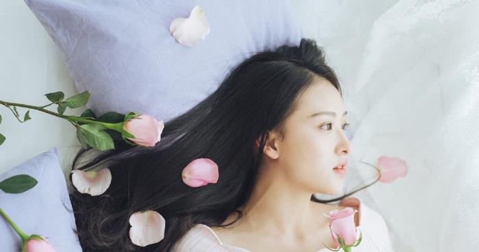 女生分手后的五个阶段（了解女生情感变化的五个阶段，让你更懂得她的内心）