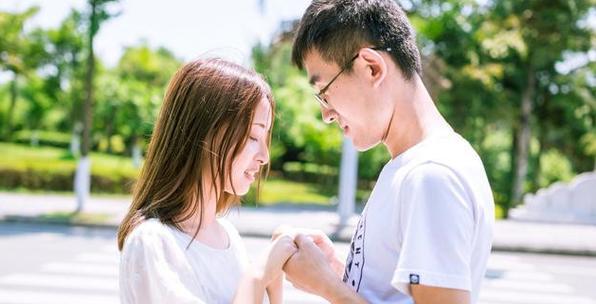 挽回失去的爱情（以不爱了如何重新争取他的心）-第2张图片-恋语空间