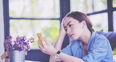 男友还忘不了前女友，怎么办？（掌握方法，让男友忘记前女友的5种技巧）-第1张图片-恋语空间
