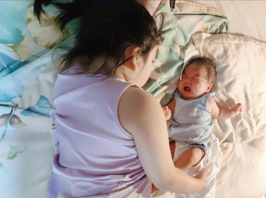 女生哭了怎么哄？15个实用技巧帮你轻松解决！（教你怎样呵护女友情绪，让她更爱你。）