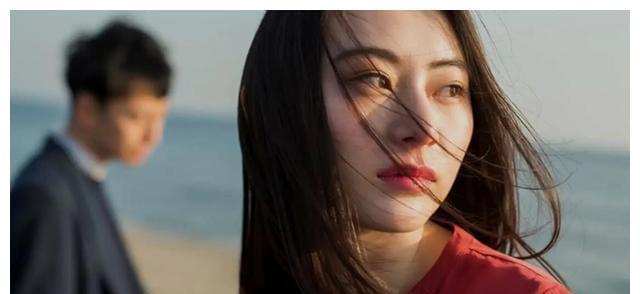 为爱而执着，何时是个尽头？（爱情的迷惑与痛苦——小三的困境）-第3张图片-恋语空间