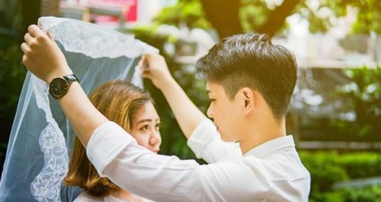 如何忘记前女友？（分手后想念她怎么办？）-第3张图片-恋语空间