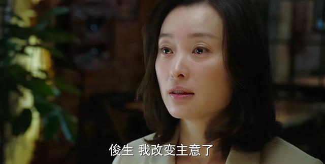 为什么你被第三者打败的几率如此之高？（分析人际关系中的“小三”现象，探究其产生的根源与解决之道。）