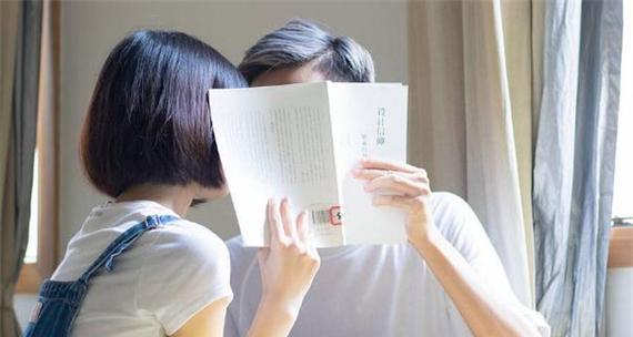 如何用吸引力法则挽回前男友？（掌握这些技巧，成为他心中永远的唯一）