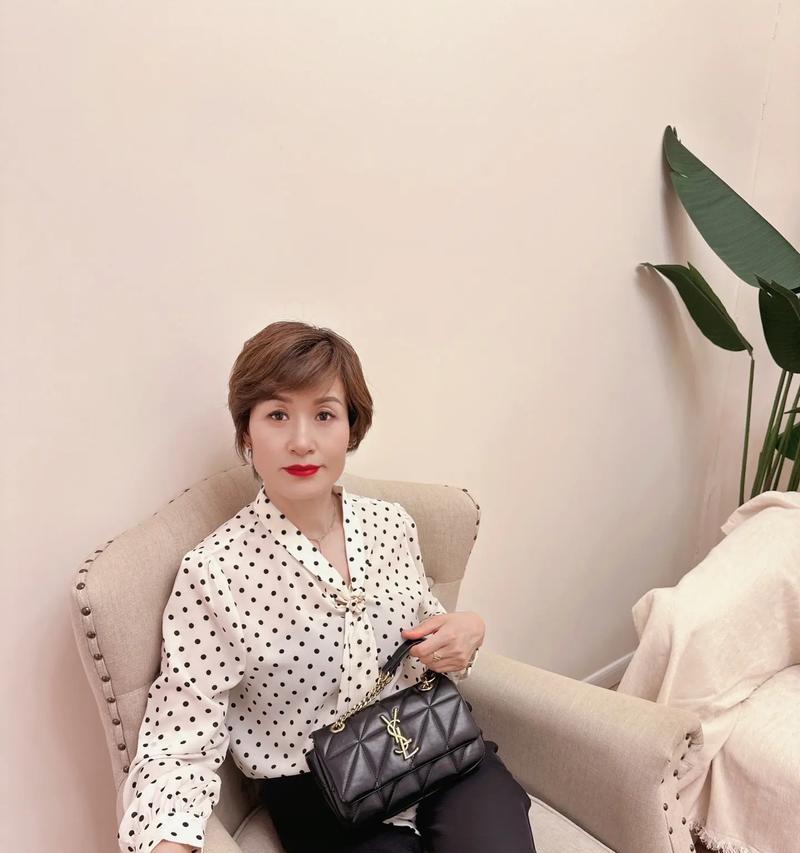如何成为一个精致的女人（教你打造高雅生活方式，展现出优雅气质）-第3张图片-恋语空间
