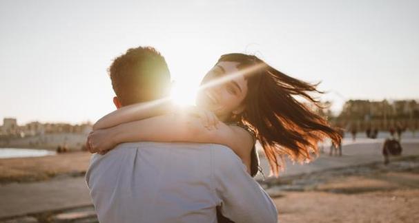 挽回老公离婚的成功率有多高？（探讨离婚后如何重新赢回老公的心，）-第2张图片-恋语空间
