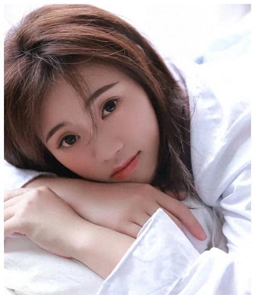 女生发嗯的含义与解析（探究女生发嗯的不同用法及语气）