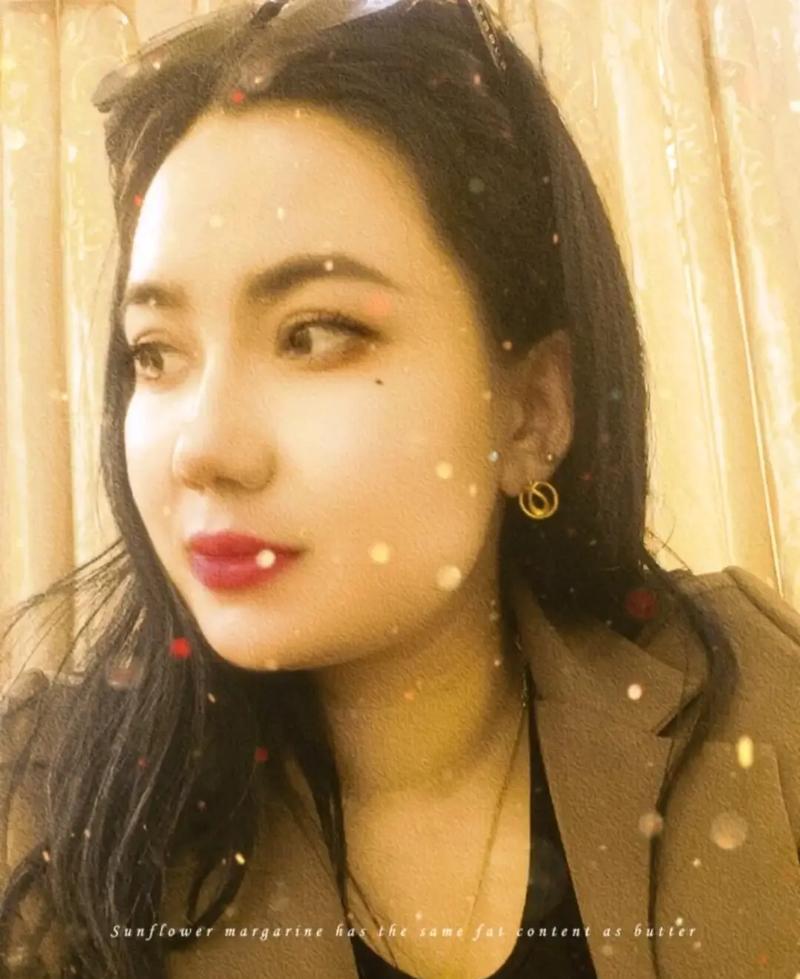 活成最霸气的女人，敢于突破枷锁的。（展现自信、独立、坚强与自我价值）-第1张图片-恋语空间