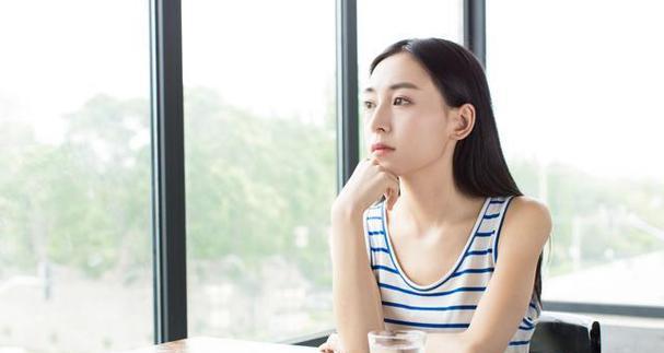 男友因父母反对提出悔婚，该怎么办？（处理家庭矛盾，维系爱情关系）-第3张图片-恋语空间