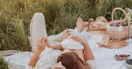 挽回女友的聊天技巧，让感情快速升温（15个聊天技巧，帮你让女友重新爱上你）-第2张图片-恋语空间