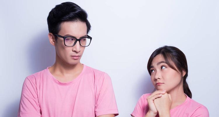 分手后如何挽回对方？（分手后的情感挽回攻略，让你的前任重新爱上你。）-第1张图片-恋语空间