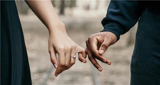 挽救婚姻，重拾爱情（以老公出轨欲离婚为切入点，夫妻感情修复的秘诀）