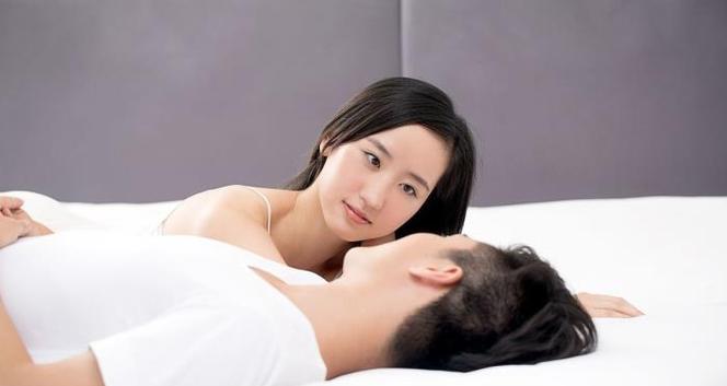 如何应对老公50岁仍然出轨？（探讨夫妻关系中的危机和应对方法，以及如何保持婚姻幸福）-第3张图片-恋语空间