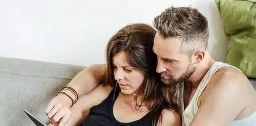 分手后如何重新吸引前男友（重燃爱火的技巧和方法，不容错过）-第2张图片-恋语空间