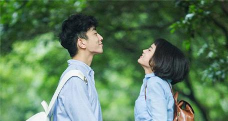 如何挽回分手女友的心（15个行之有效的方法，让她回到你身边）