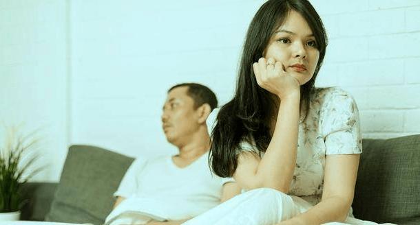 老公内心失去你的迹象（探寻老公内心不再爱你的15个迹象，让你时刻警醒）-第1张图片-恋语空间