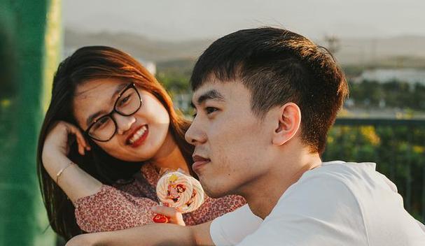 男人决定离婚，如何挽回婚姻？（不要轻言放弃，多方面挽救，）