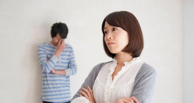 如何挽回感情危机中的恋人（重建信任，重拾爱情，让爱更强大）-第1张图片-恋语空间