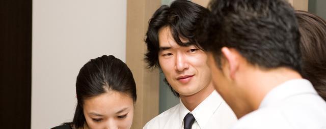 闪婚后老公态度差如何解决？（如何摆脱闪婚的困境，建立健康的夫妻关系）-第2张图片-恋语空间