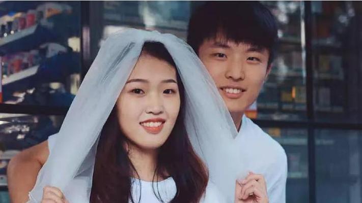 如何挽回女友的心（以女友有新欢不舍为例，探讨挽回策略）-第3张图片-恋语空间